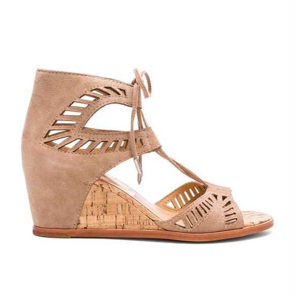 Dolce Vita Linsey Sandal - Picture 2 of 8